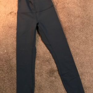 Black Lululemon leggings